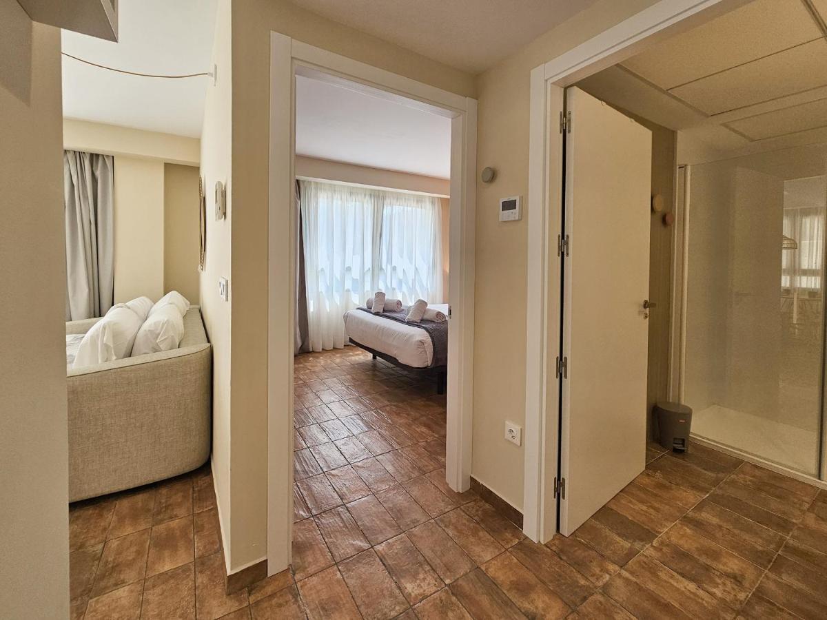 Apartamentos Las Ciencias R Валенсия Екстериор снимка