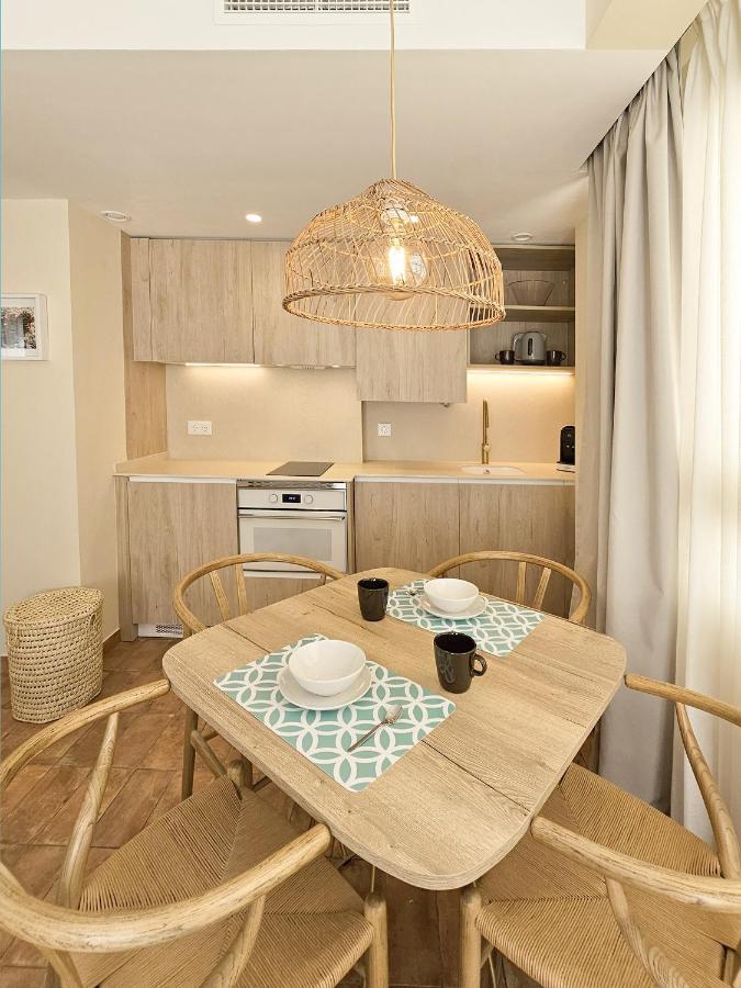 Apartamentos Las Ciencias R Валенсия Екстериор снимка