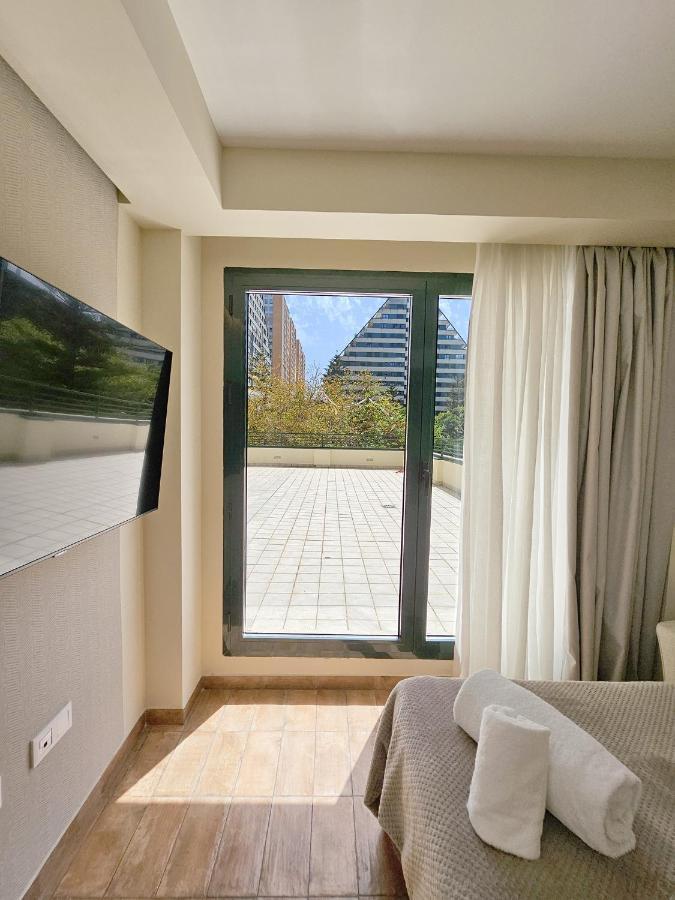 Apartamentos Las Ciencias R Валенсия Екстериор снимка